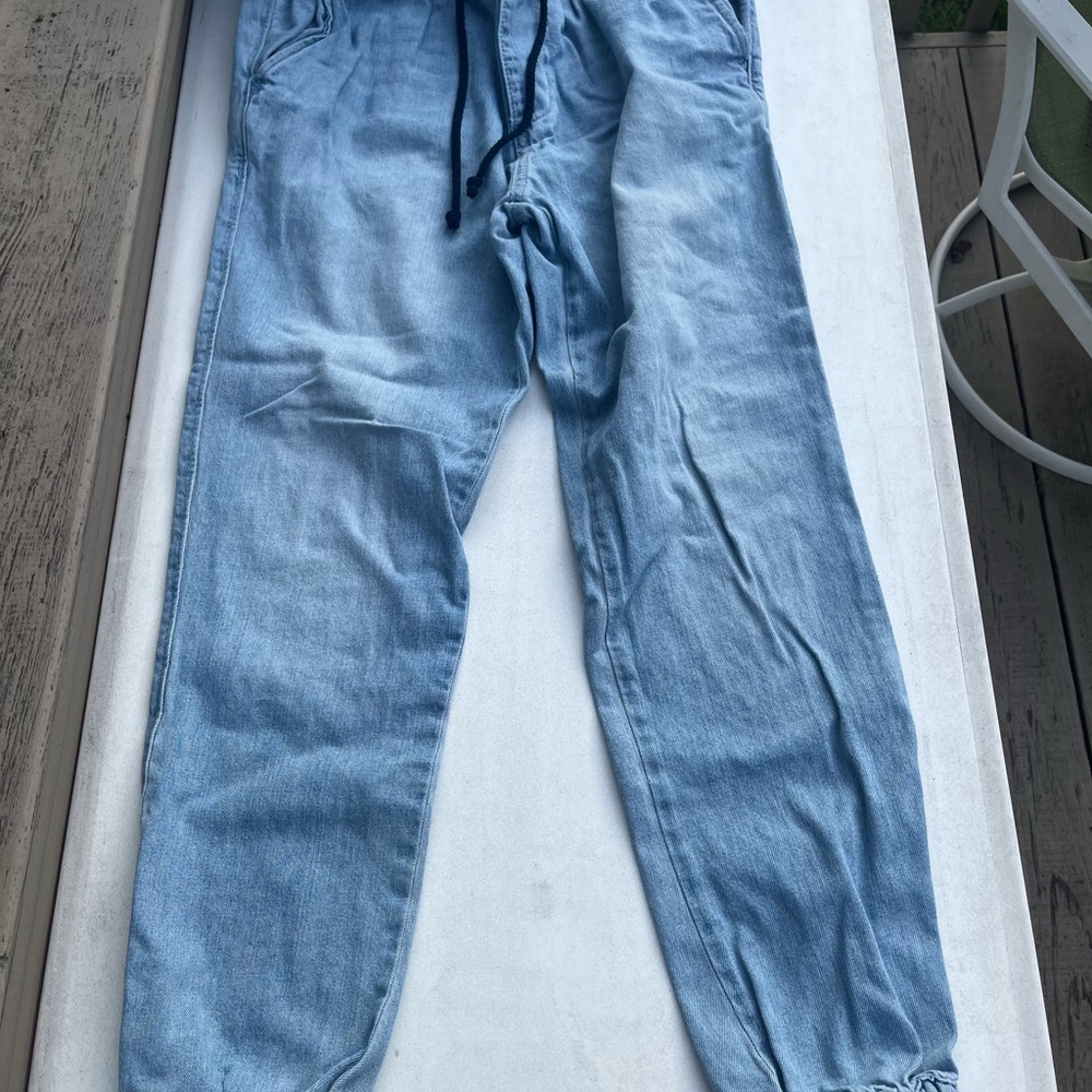 hollister jean joggers